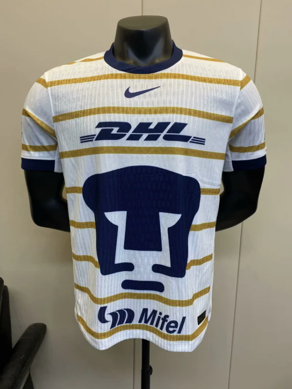 Pumas Local Version Jugador 24/25
