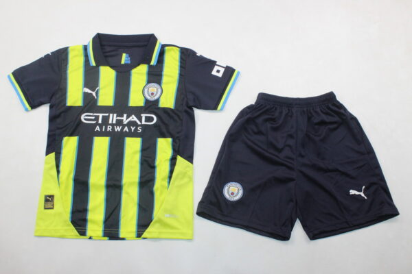 Manchester City Visita Niño 24/25