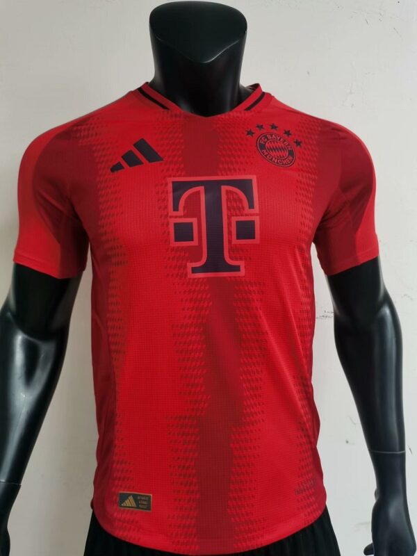 Bayern Munich Local Version Jugador 24/25