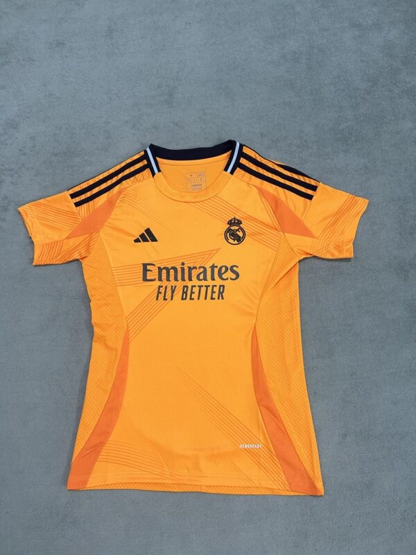 Real Madrid Visita Mujer 24/25