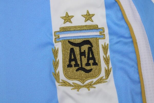 Jersey Argentina Local Mundial 2006 Manga Larga Retro Replica - Image 4
