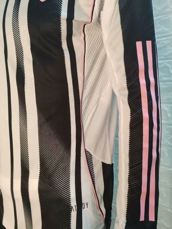 Jersey Juventus Local Manga Larga Versión Jugador 25/26 Replica - Image 3